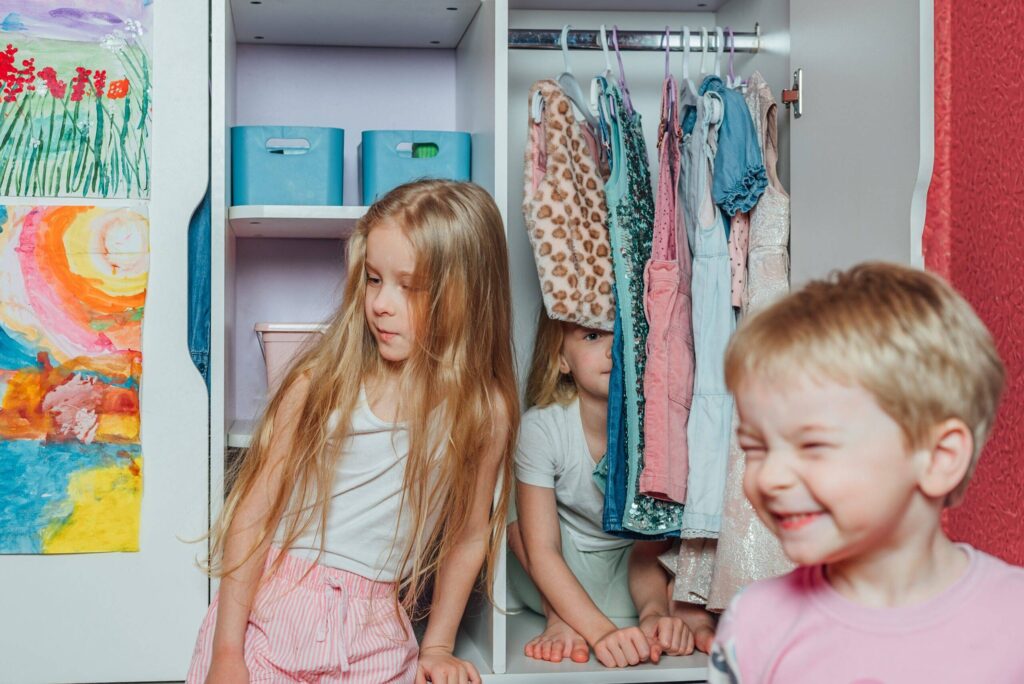 two-little-girlfriends-sisters-play-fashion-hide-2024-12-07-00-15-08-utc-21392-scaled.jpg