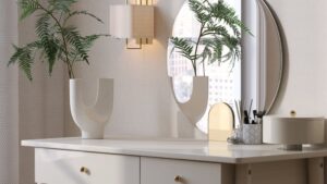 using-mirrors-for-bedroom-decor-the-ultimate-guide-to-light-space-and-style-671496.jpg