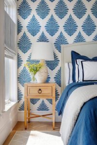 Blue-and-white-bedroom-60229.jpg