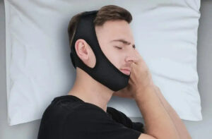 Chinstrap_fb04183b-a988-40a4-980e-99dbd68ea812.webp.jpeg
