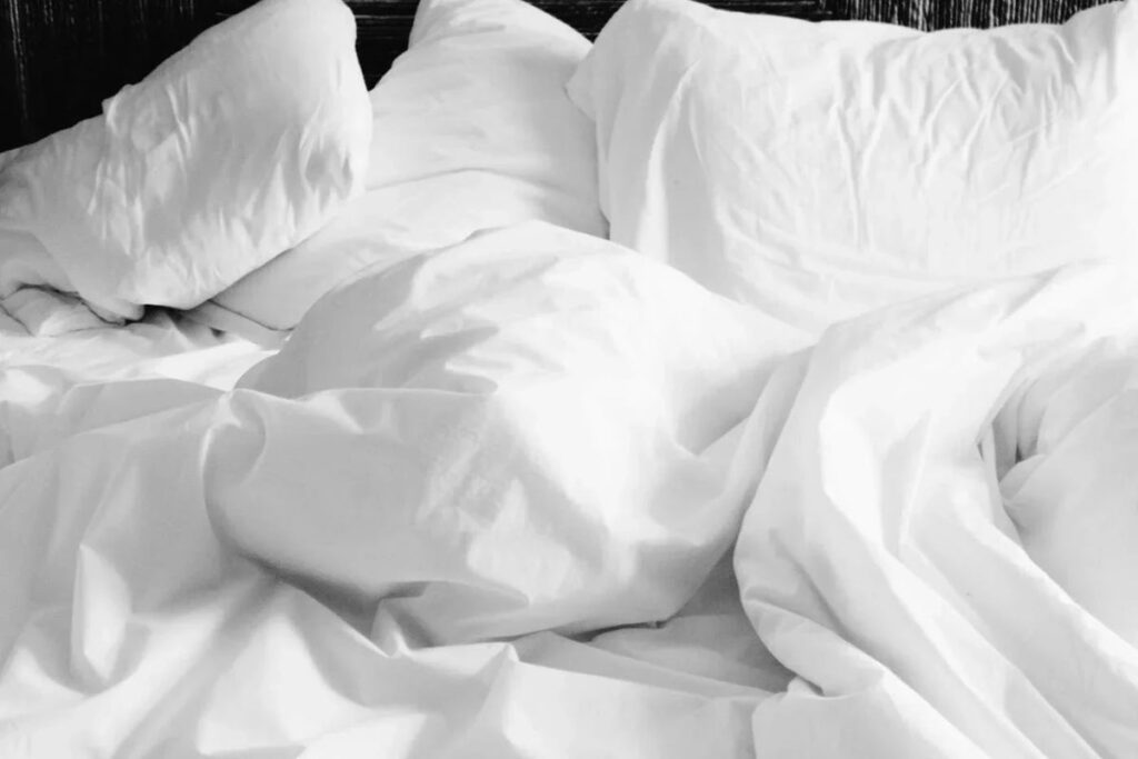 bedding_white_1400x_progressive_jpeg_1200x800.webp.jpeg