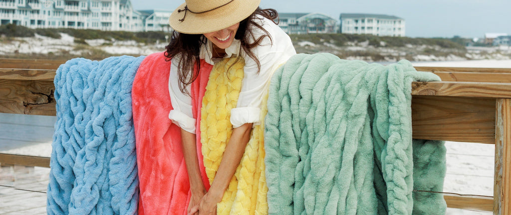 desktop_homepage_beach_colorful_1024x1024.jpg