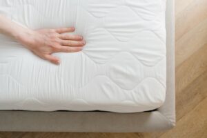 mattress-firmness-vs-support-whats-the-difference-501129.jpg