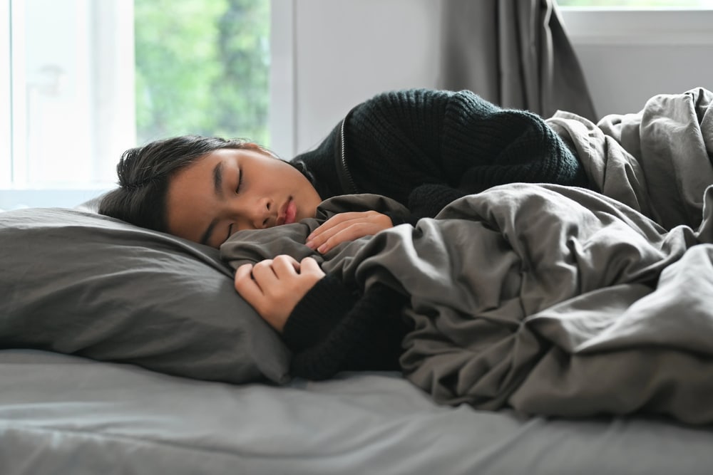 whats-the-best-sleep-position-for-your-health1.jpg