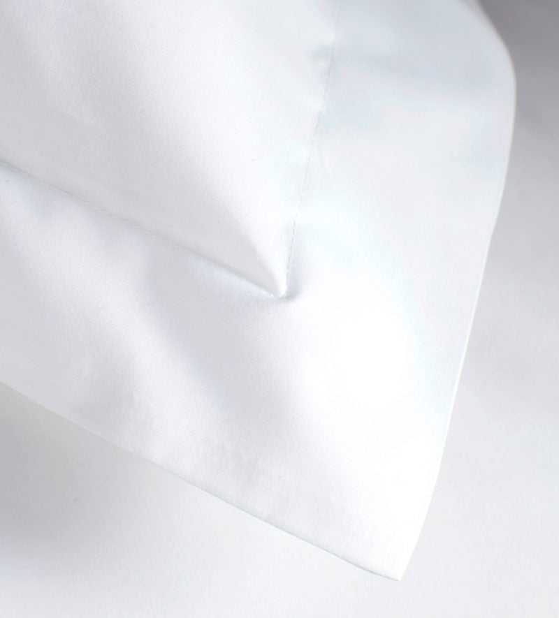 WHITE_COTTON_PERCALE_400_BEDDING_78a744b3-eaf5-4fbc-bf6a-f8b72db0d44d.jpg