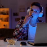Late nights linked to unhealthy consuming and fewer exercise in teenagers