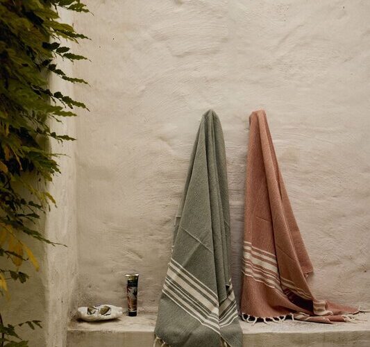 e52fa56c-large-towels-green-orange2.jpg
