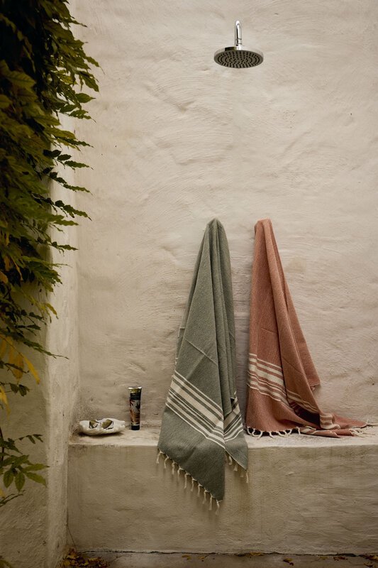 e52fa56c-large-towels-green-orange2.jpg